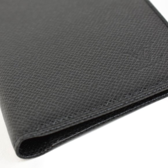 LOUIS VUITTON: Black, "Taiga" Leather "LV" Logo Folding Wallet (xv) - Picture 6 of 10